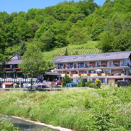 Landhotel Weinhaus Treis Weinähr Dış mekan fotoğraf