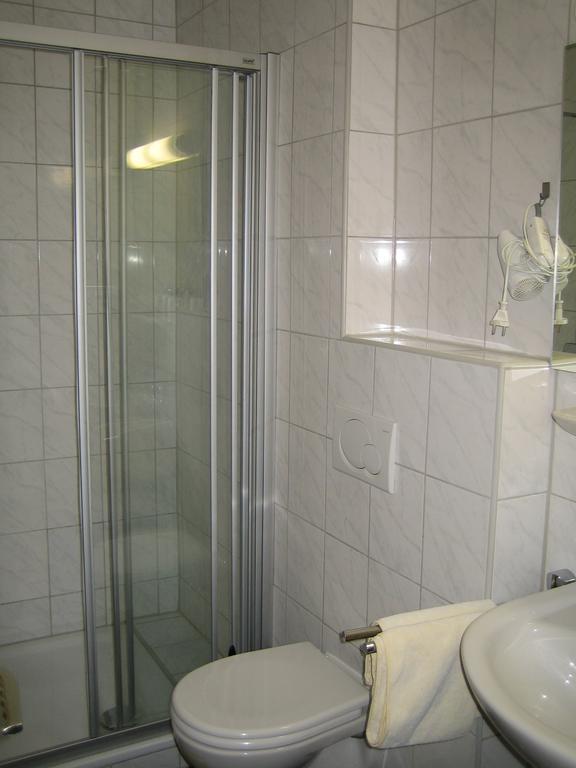 Landhotel Weinhaus Treis Weinähr Oda fotoğraf