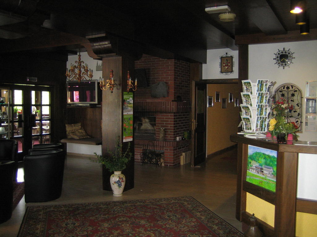 Landhotel Weinhaus Treis Weinähr Dış mekan fotoğraf