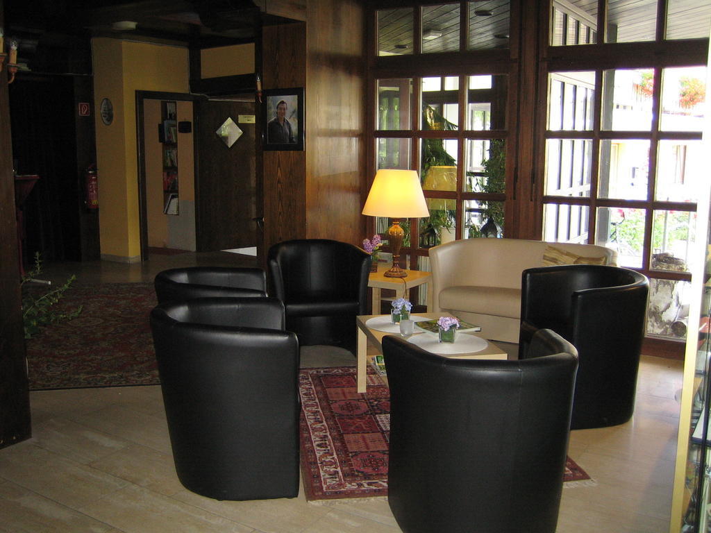 Landhotel Weinhaus Treis Weinähr Dış mekan fotoğraf